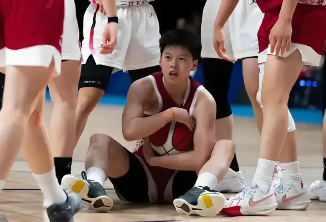 田媛媛再成胜负手！加时赛独得7分助中国女篮71-67险胜波兰