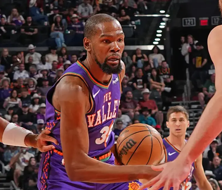 美媒排NBA实力榜：火箭不在顶级争冠行列，勇士压湖人，雷霆第一