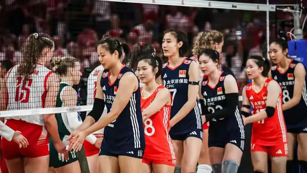 中国女排被波兰逆转无缘四强，回过头来看我们是否该赢美国？