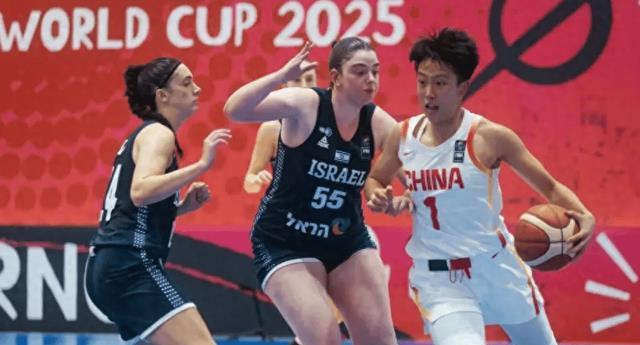 外线核心时代回不去了！苗立杰是特例，老派思维不变女篮难回巅峰
