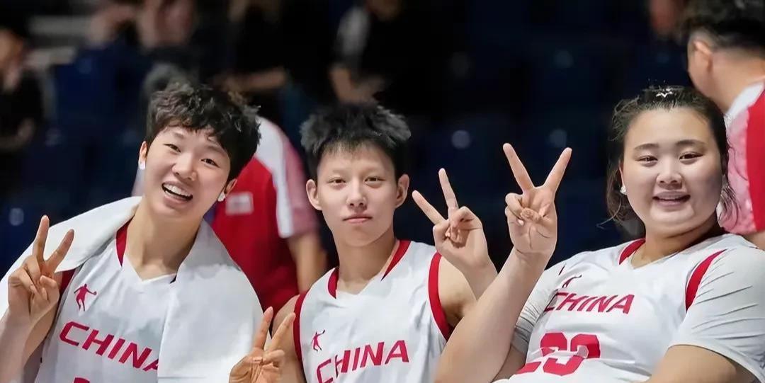 中国女篮又赢了！刘禹彤带队苦战加时挺进决赛