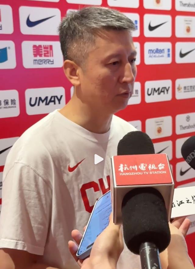 中国男篮热身赛的两个方面，郭士强明确亚洲杯目标，还有周琦消息