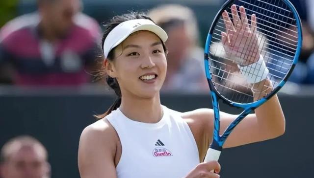 2-1惊天大逆转！7-5、7-6，最美金花王欣瑜抢7挽救赛点晋级