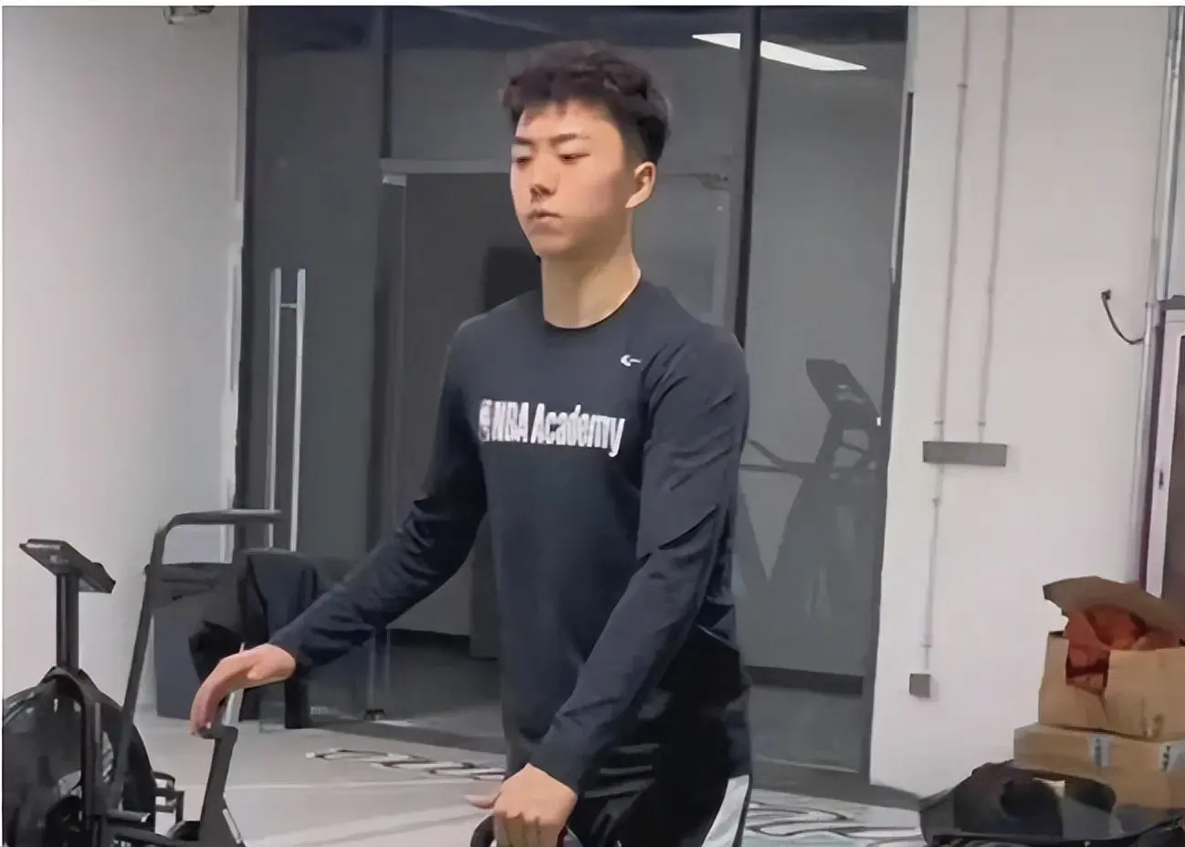 李铁首秀独砍27+8，12中11太准了，辽宁籍小将爆发，砍下21分11板