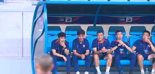 2-1，韦世豪梅开二度，成都晋级足协杯半决赛 海牛全主力值得敬佩