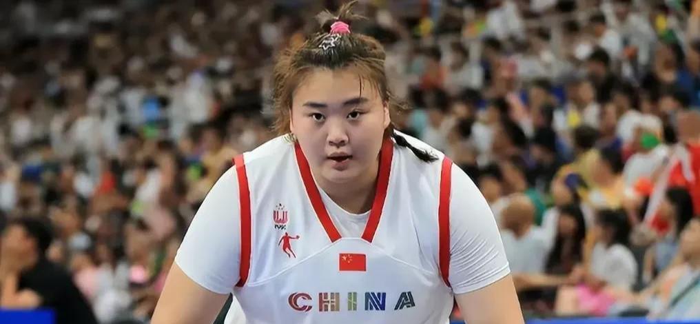 中国女篮又赢了！刘禹彤带队苦战加时挺进决赛