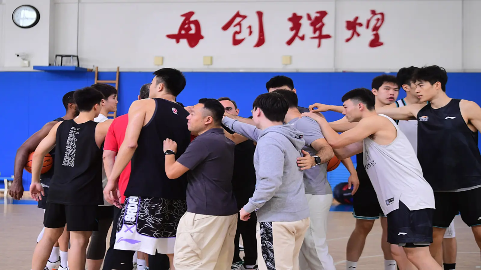 14点15分！年薪550万！山东篮球明星卷入交易，北控男篮或成赢家