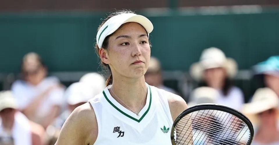 2-0、2-1冲冠，6-4：中国最美金花王欣瑜1-0开局，光线不足比赛推迟