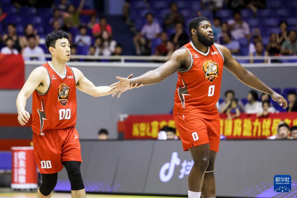 全国男子篮球联赛：石家庄翔蓝胜合肥狂风峻茂