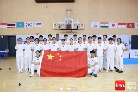 海南15岁轮滑小将国际比赛夺冠