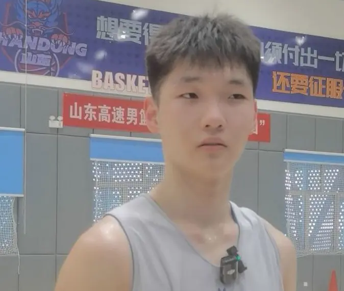 山东惜败上海！新星21分！2分球命中率超6成！他有望成为邱彪奇兵