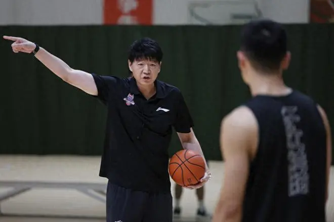 山东惜败上海！新星21分！2分球命中率超6成！他有望成为邱彪奇兵