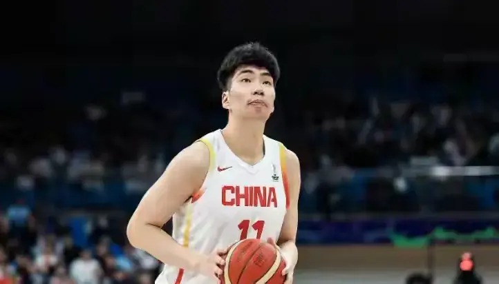 不是胡金秋 不是余嘉豪，男篮28分大胜委内瑞拉最大收获是王俊杰