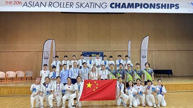 踩着轮滑鞋“玩”跳高宁波少年亚锦赛摘银