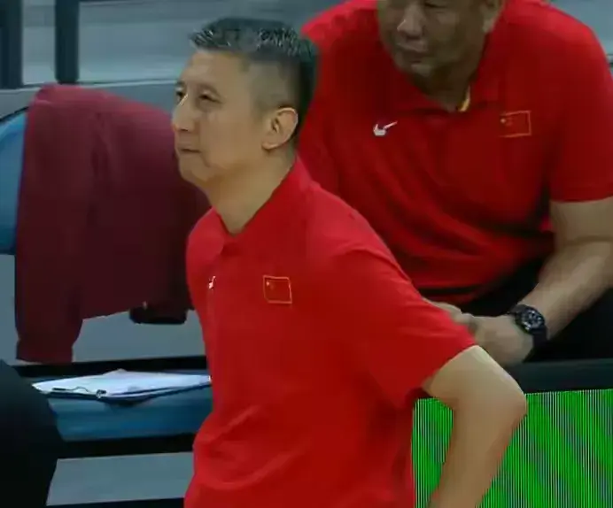 对比杜润旺付豪的男篮4号位，才发现郭士强启用王俊杰绝对双赢