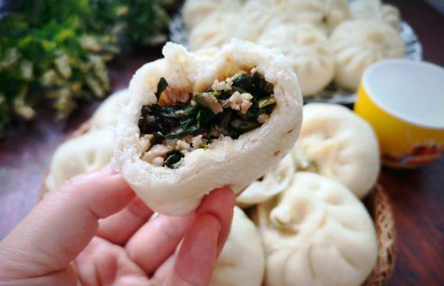 7月，这菜正当时，鲜嫩营养足，蒸包子胜过吃茴香韭菜馅，太香了