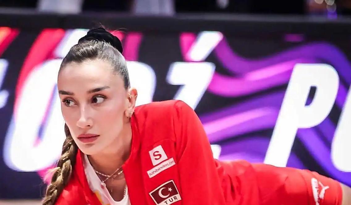 17扣0中6失误！土耳其女排核心打出尴尬数据，网友：典型的纸老虎