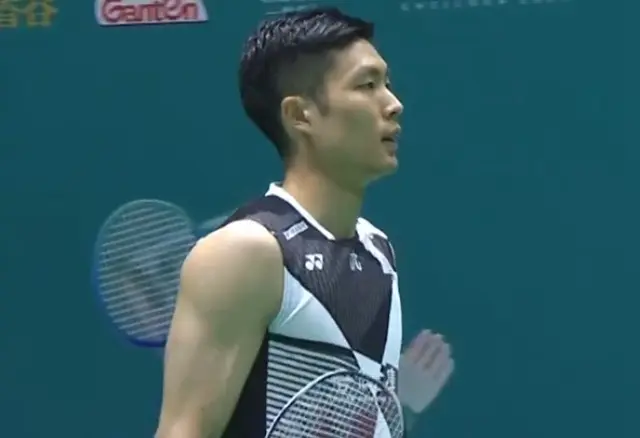 2-0！暴力突击杀穿世界第一，35岁中国老将爆大冷，头号种子出局