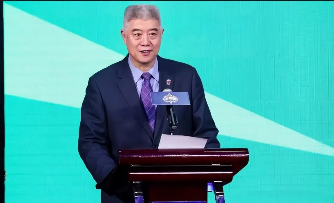 正式官宣！徐济成卸任CBA公司董事长，原因曝光，继任者为少壮派