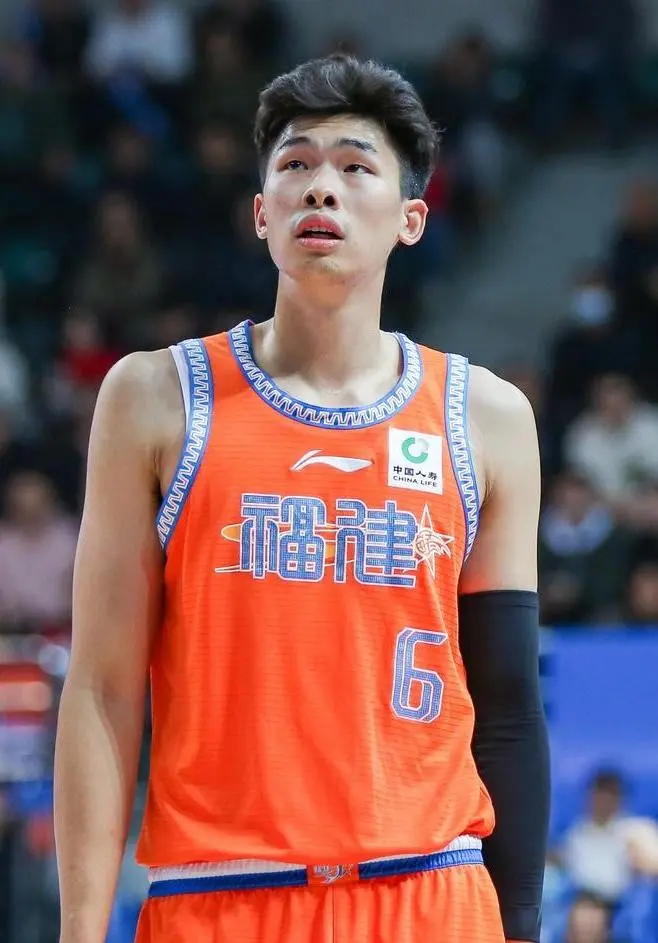 伍佰兰大手笔 福建男篮将签约前北控外援特莱斯，全力冲季后赛