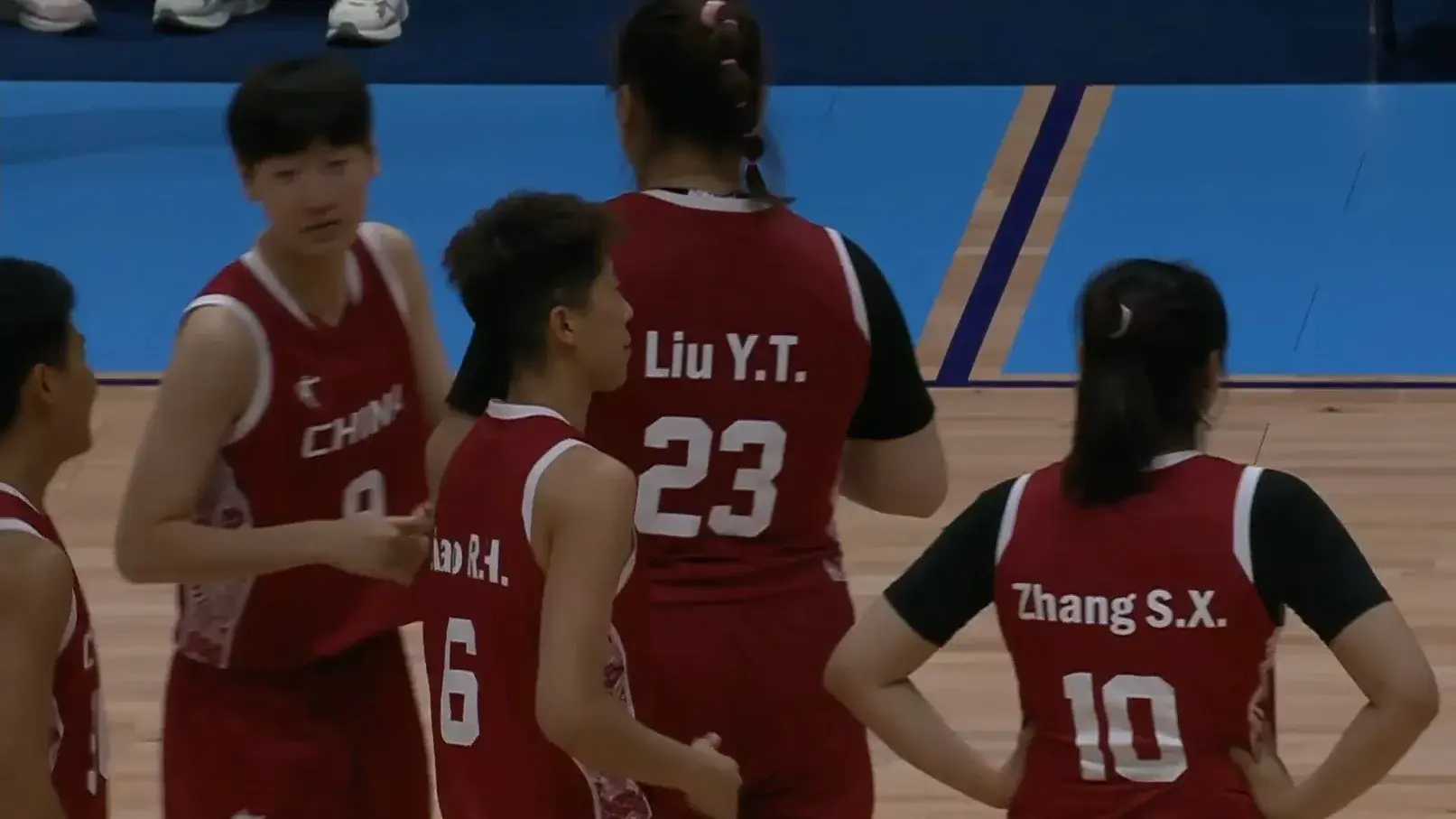 中国女篮是冠军！力克美国，全胜战绩实现卫冕，勇夺大运会金牌！