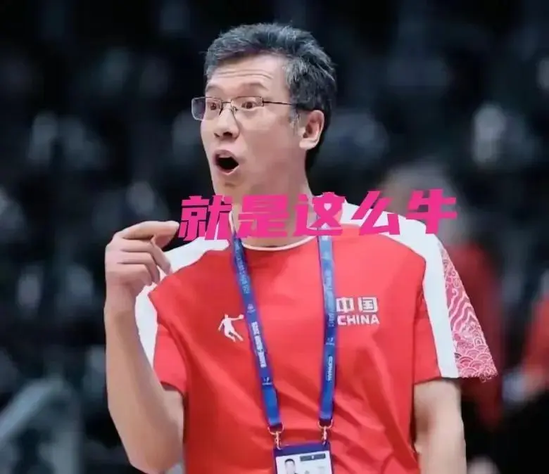 太燃！中国队战胜美国女篮夺冠，全场高唱歌唱祖国，诞生3大功臣