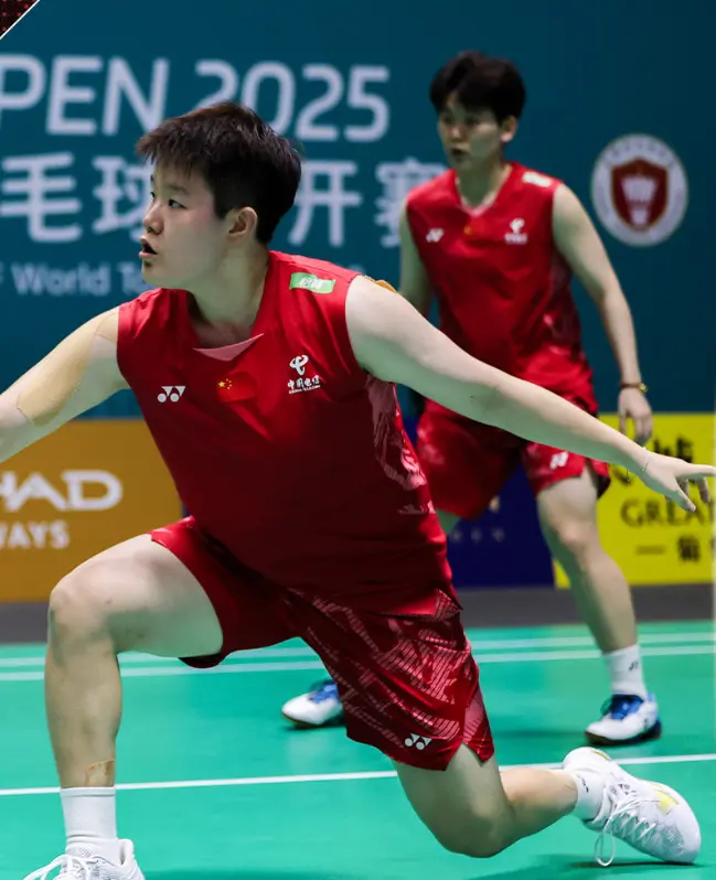 主场打爆世界第6！圣坛组合2-0晋级决赛，国羽包揽女双冠亚军
