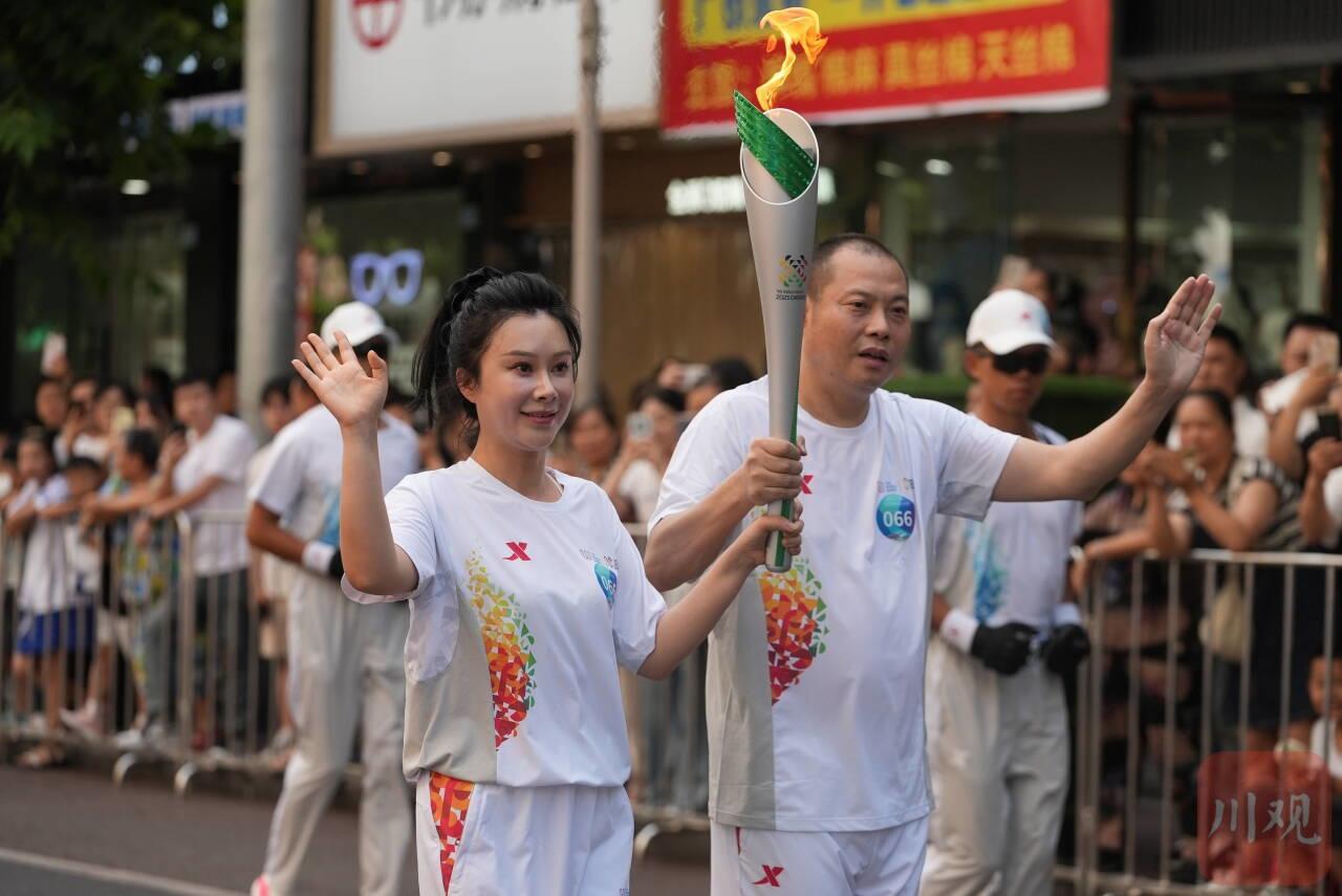 我是火炬手｜“英雄机组”毕楠：手中传递的不仅是火炬，更是和平与友谊