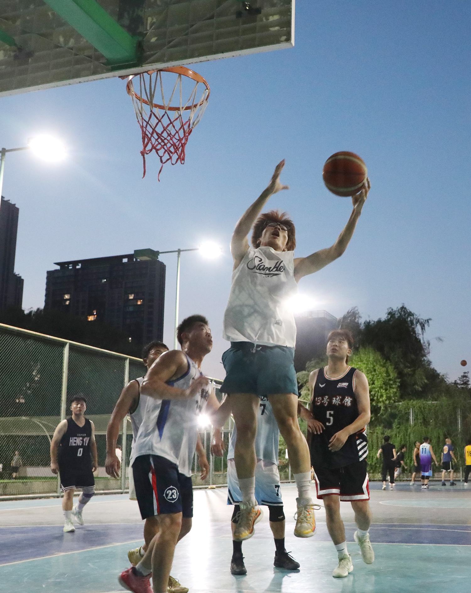 夏练三伏 科学锻炼正当时