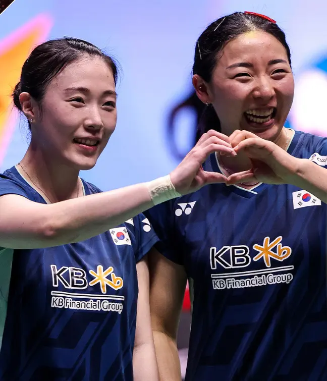 主场打爆世界第6！圣坛组合2-0晋级决赛，国羽包揽女双冠亚军