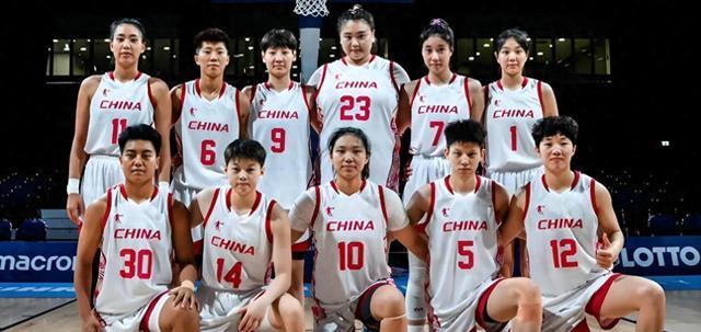 连续3场大逆转！女篮6战全胜夺世大运冠军，北师大主帅完胜宫鲁鸣