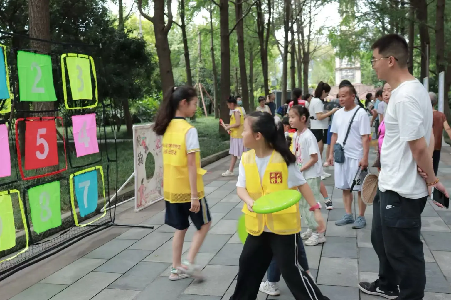 迎世运、传文化 四川“体育之光”活动在人民公园热闹开场