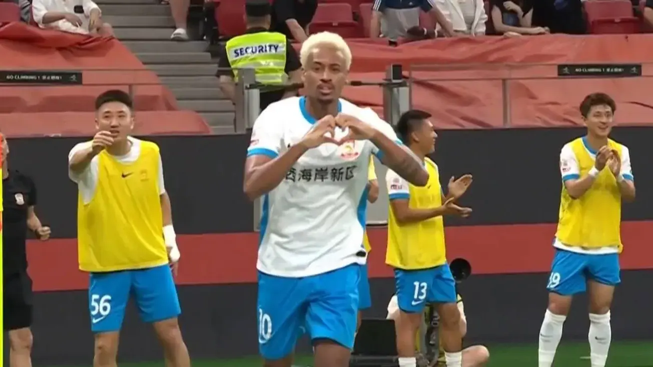 中超爆大冷，2-2！第86分钟绝平，西海岸拼1分，海港争冠掉链子！