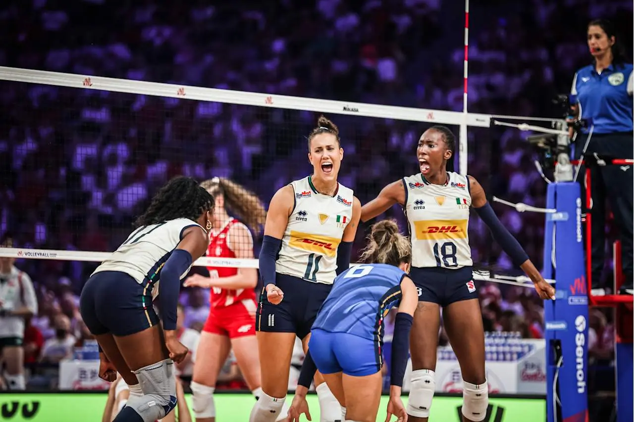 3-0！世界第一打疯了，意大利女排横扫东道主，单局没输超过20分