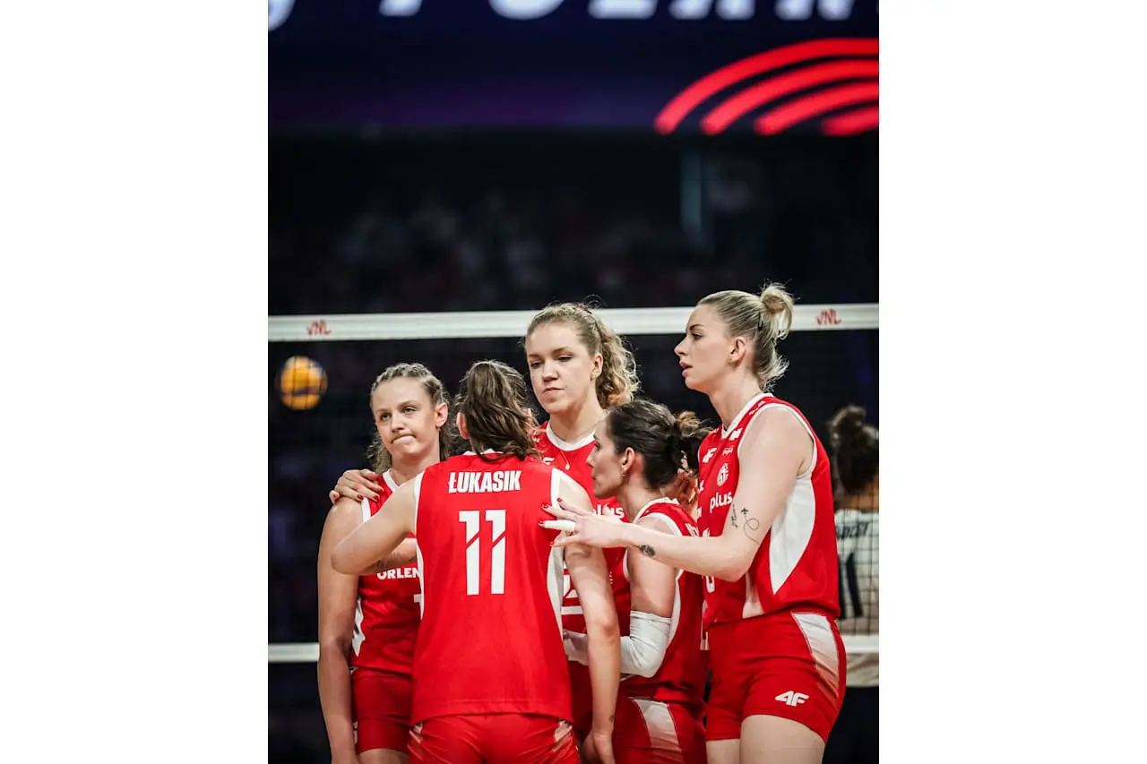 3-0！世界第一打疯了，意大利女排横扫东道主，单局没输超过20分