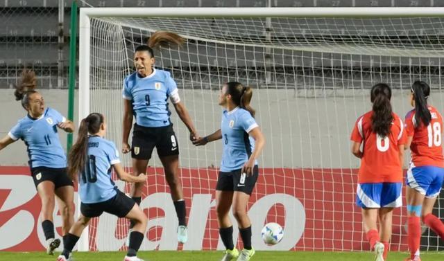 女足美洲杯焦点战：乌拉圭3-0智利进美洲杯半决赛，智利将争第五