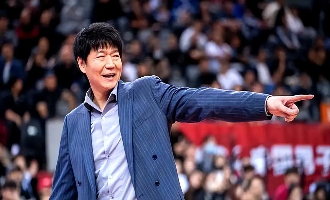 上午8点！山东男篮追逐外援弗格，与克里斯同一经纪人，有4大优势