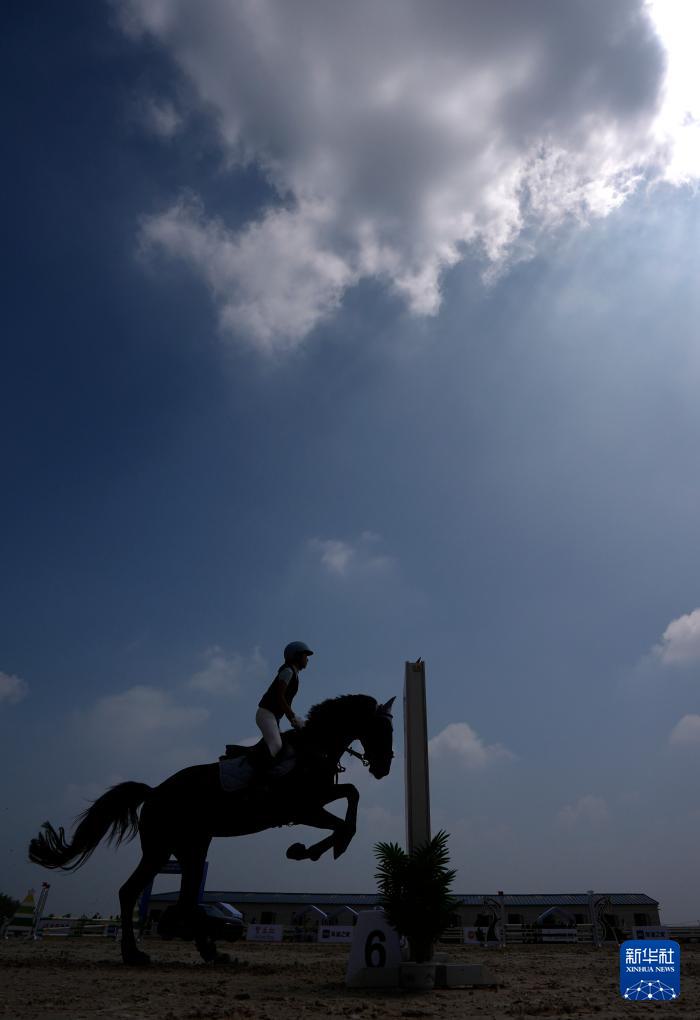 2025年中国马术场地障碍青少年冠军杯赛开赛