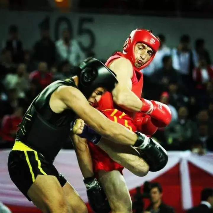 今天，穆斯里穆KO对手转身就走，无需补拳！全程仅用42秒！