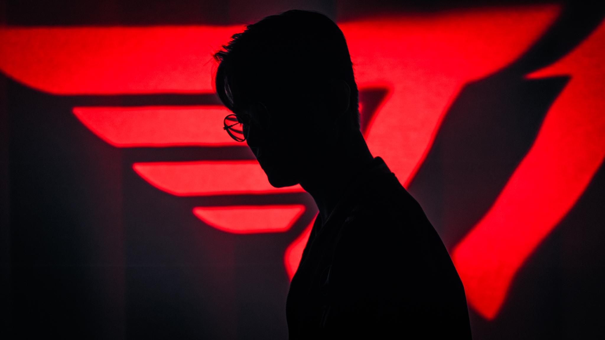 韩网爆料：Netflix在T1主场拍摄Faker，会出Faker纪录片