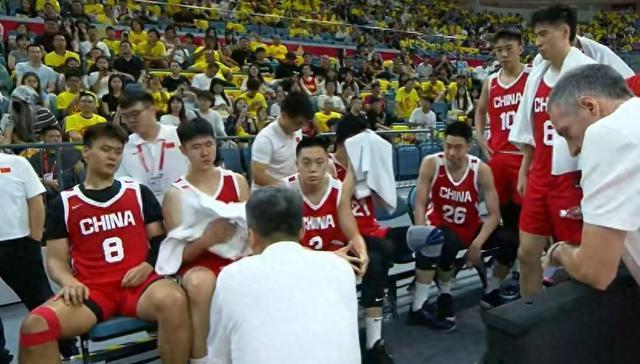 中国男篮VS波黑男篮！名单公布，场均0分之人再入选，徐杰被弃用