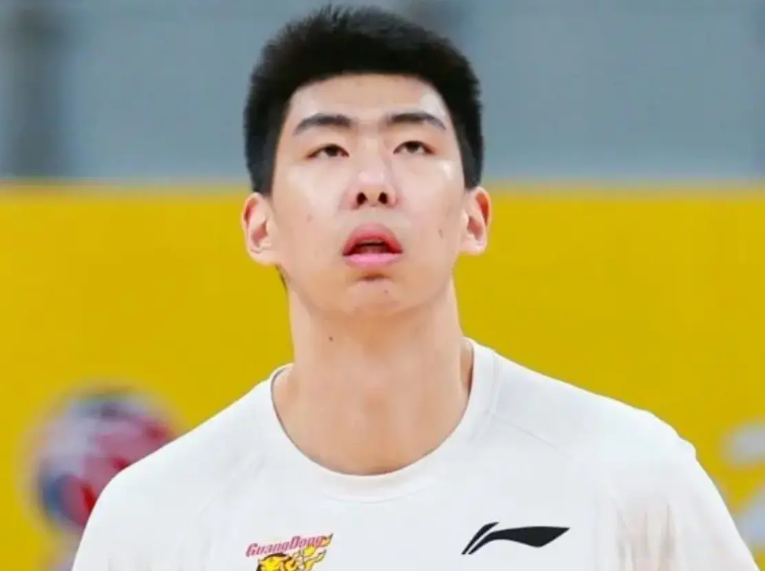 广东66-90新西兰迎1喜3忧！徐昕稳护框，杨溢黄明依难被期待！