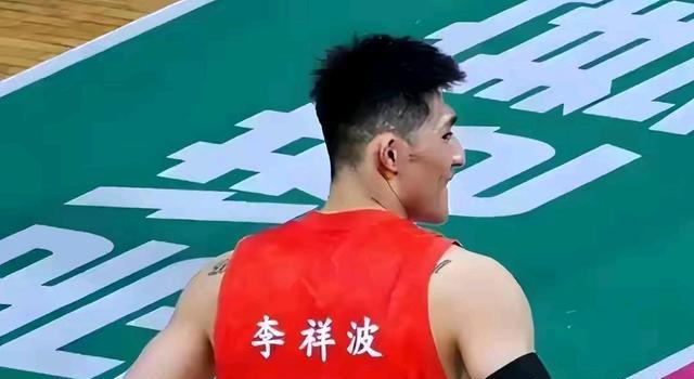 中国男篮VS波黑男篮！名单公布，场均0分之人再入选，徐杰被弃用