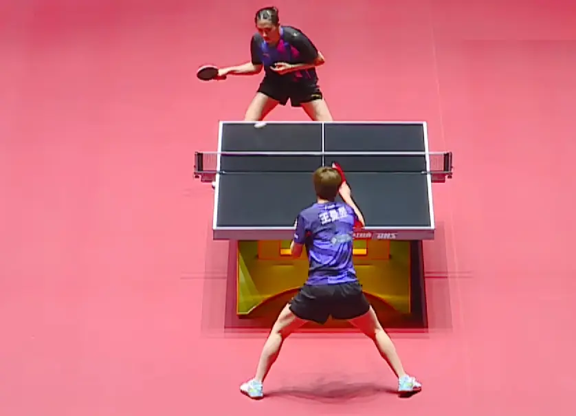 乒超联赛：王曼昱发威！3-0横扫“小王曼昱”，陈熠无缘再爆冷门