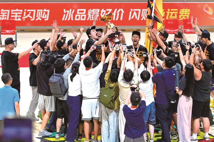 致敬每一份“不甘”与“不舍” 感谢每一位最“嘉”“第六人”