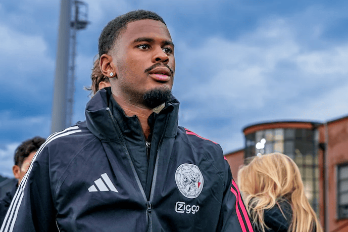 跟队：阿贾克斯拒绝切尔西初步报价；哈托不再代表母队出场