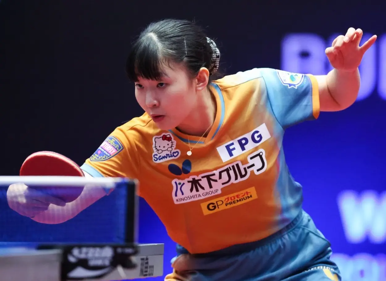 WTT赛：张本美和连夺2冠！女单4-2胜世界亚军，父亲场外指导
