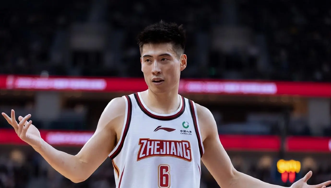14分、13分、13分！三分球12中9，程帅澎已是男篮后卫大腿