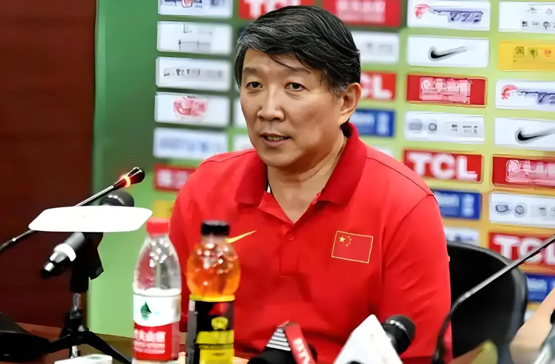 宫鲁鸣一句：球队不会做出任何改变！被很多人痛骂，小编支持他！