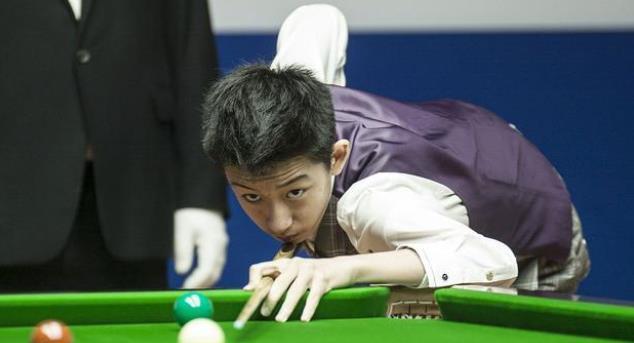 斯诺克上海大师赛：吴宜泽0-3，又被霍金斯零封，斯佳辉或翻车？